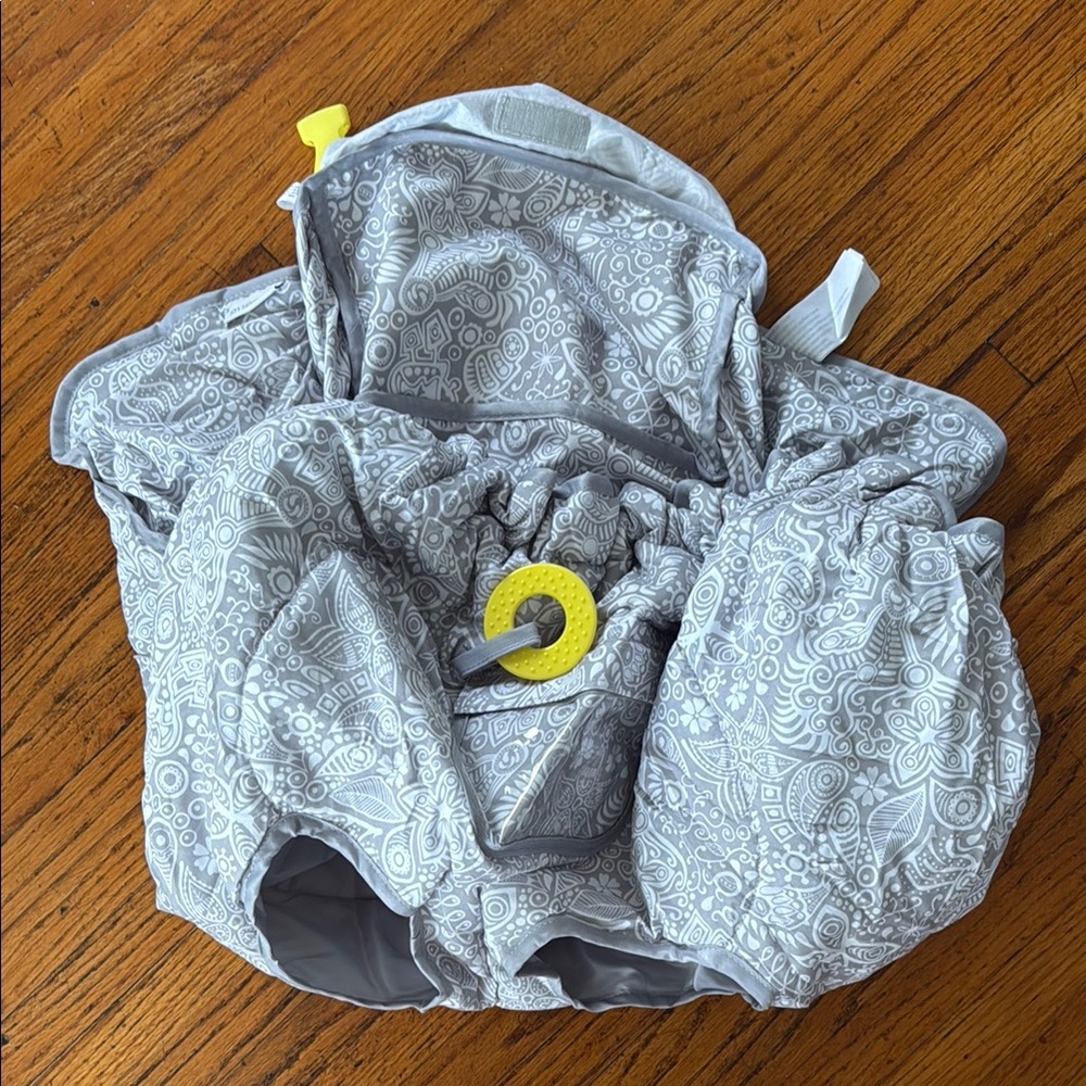 Suessie high chair and cart cover